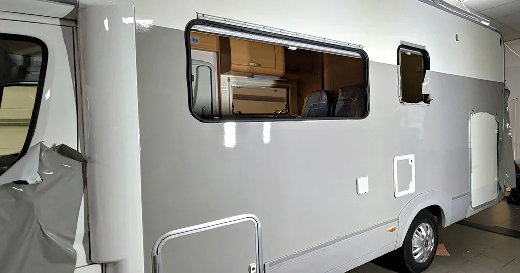 Camping-car — habillage extérieur